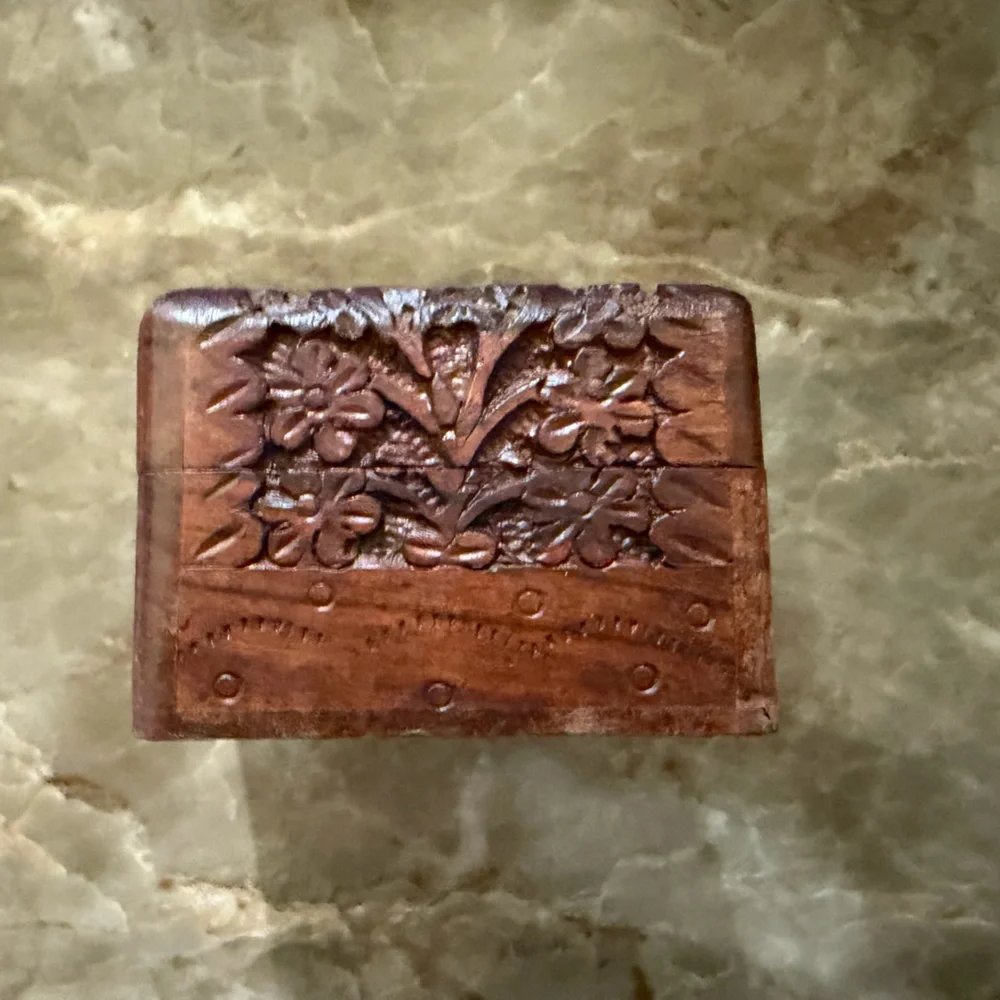 Carved Wooden Trinket Box, jewelry box,‎ small, hand carved